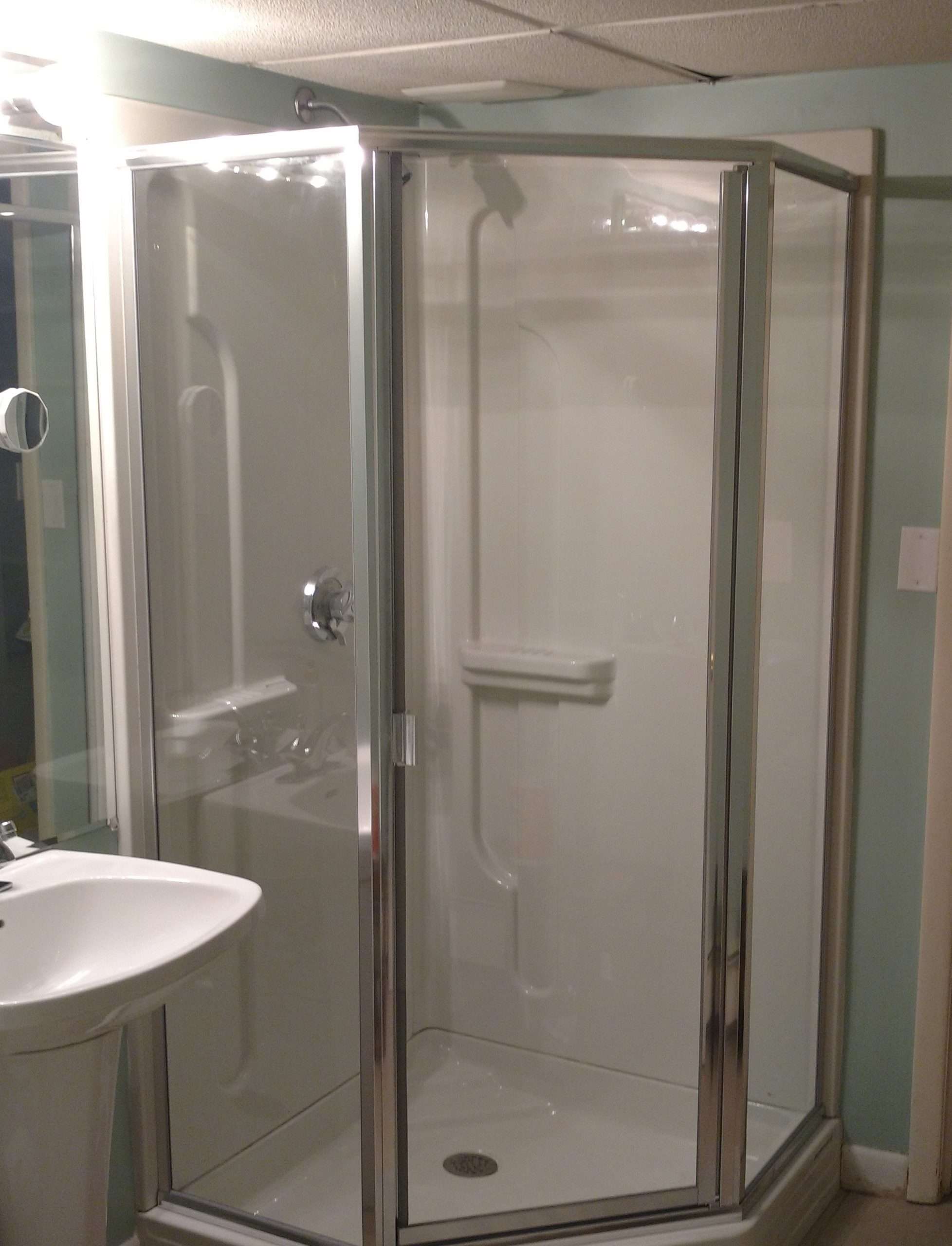 semi frameless shower doors
