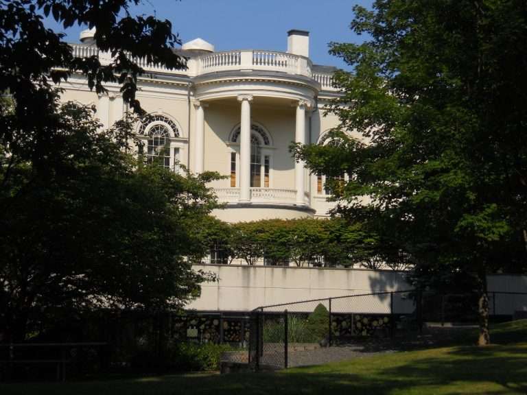 Peabody_Institute_Library_Danvers_